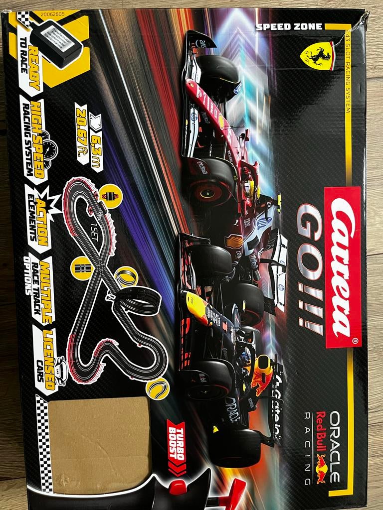 Carrera GO!!! racebaan met Red Bull en Ferrari F1 auto's, Ophalen, Racebaan, Carrera, Zo goed als nieuw