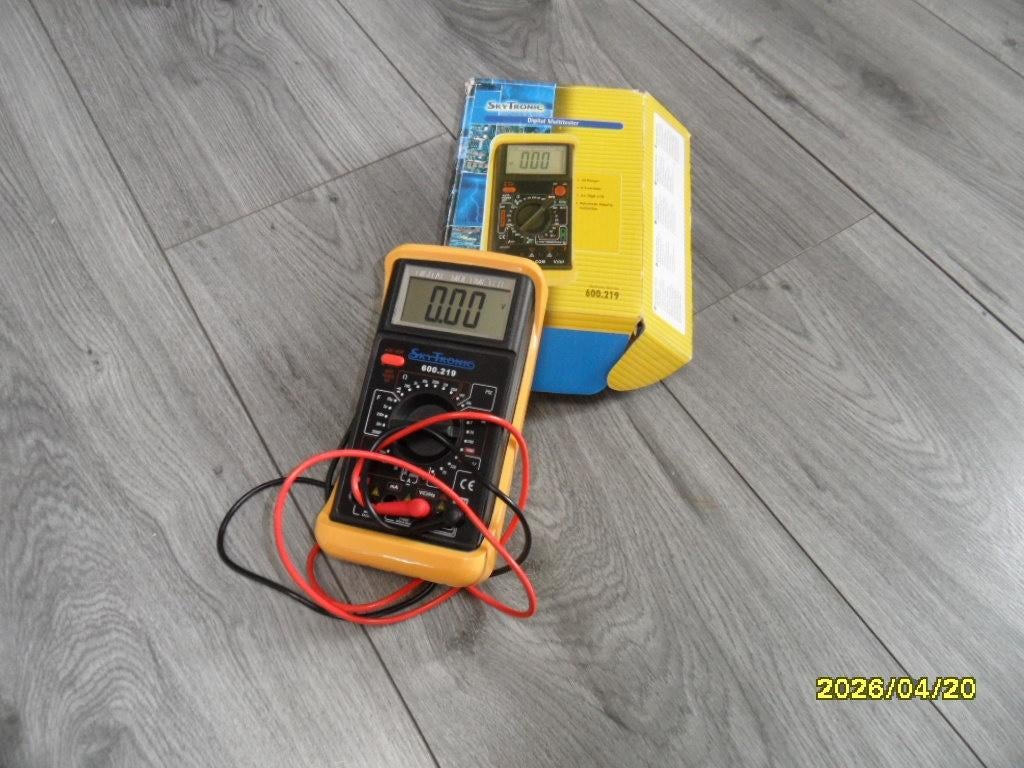 digitale multimeter, Ophalen of Verzenden, Zo goed als nieuw, Multimeter
