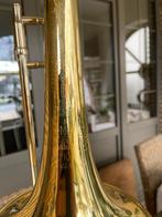 King trombone 2103 B, Muziek en Instrumenten, Blaasinstrumenten | Trombones, Ophalen of Verzenden, Gebruikt, Tenor, Met koffer