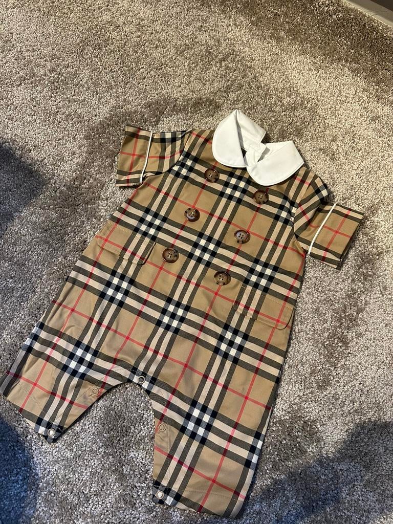 Burberry baby boxpakje, Kinderen en Baby's, Ophalen, Zo goed als nieuw, Jongetje of Meisje, Pakje