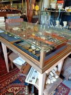 Antieke toonbank, tafel vitrine, Ophalen