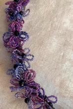 Handgemaakte krans met kralenbloemen, Ophalen of Verzenden, Nieuw