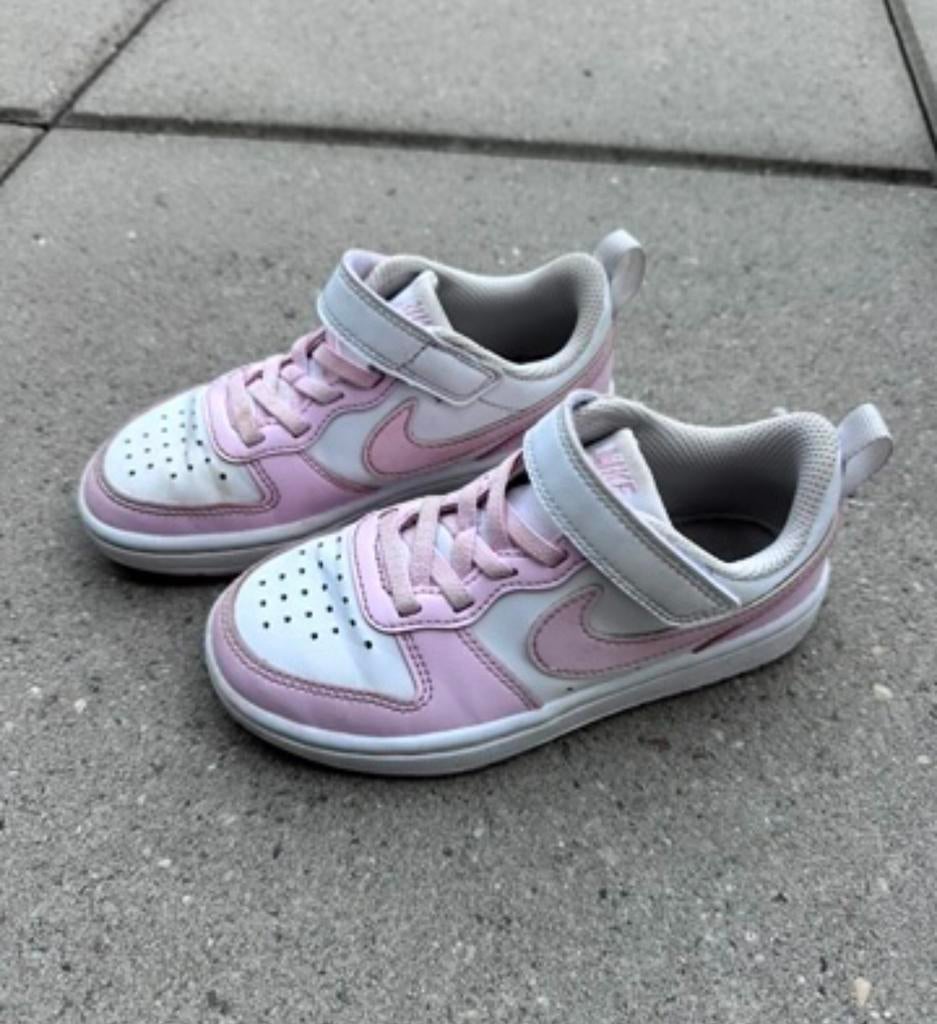Nike meisjes 27.5, Ophalen, Zo goed als nieuw, Meisje, Schoenen