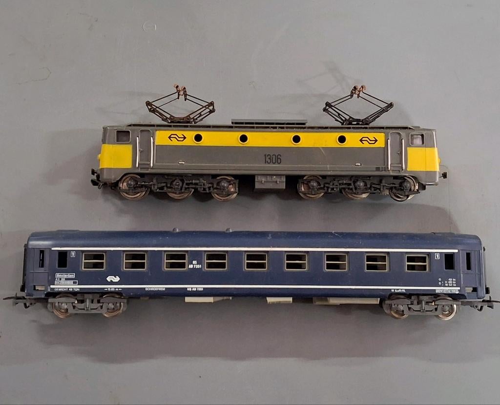 Jouef Locomotief 1306 NS / passagiers rijtuig, Gebruikt, Locomotief, Jouef, Ophalen of Verzenden