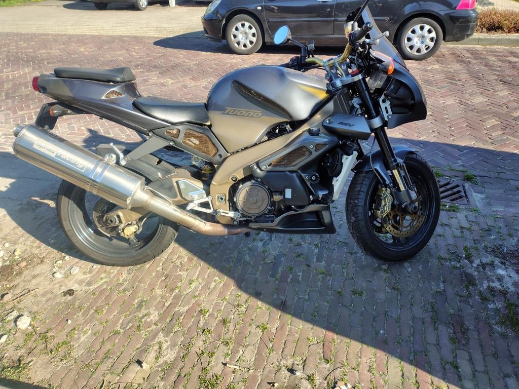 Aprilia RSV 1000 Tuono - 2003, 2 cilinders, Gebruikt, Particulier, Handgeschakeld