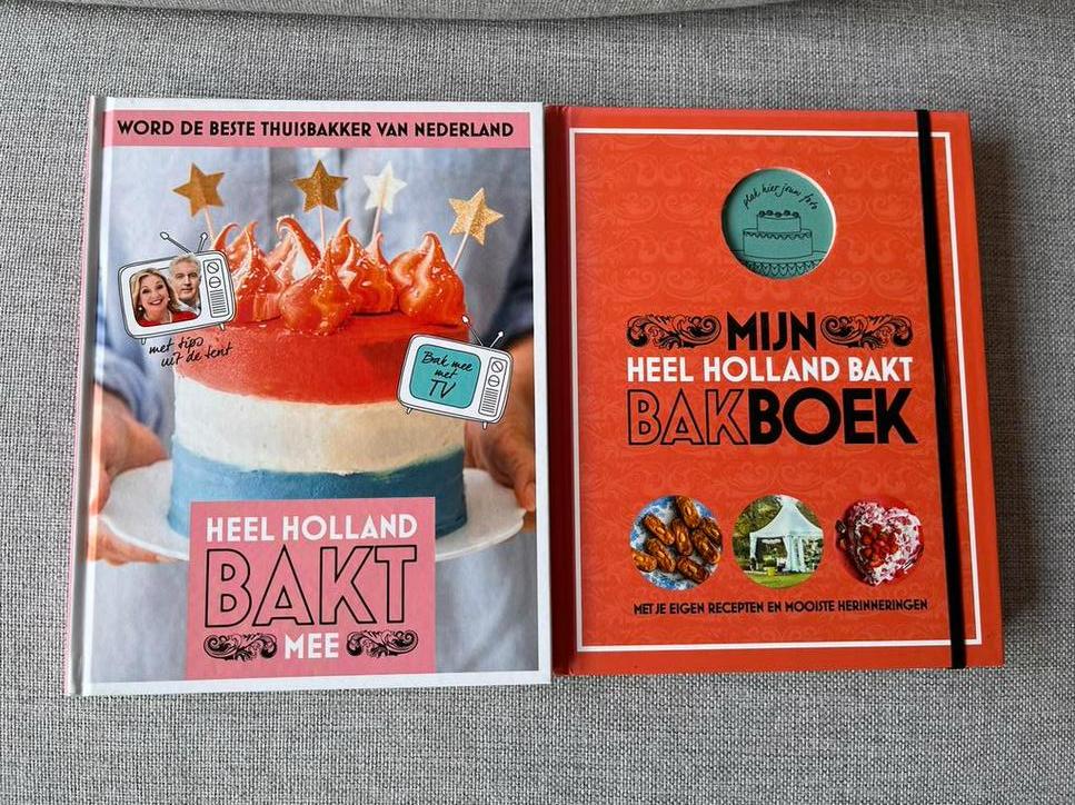 Heel Holland Bakt mee + mijn HHB bakboek, Diverse auteurs; (red.), Ophalen of Verzenden, Zo goed als nieuw, Nederland en België