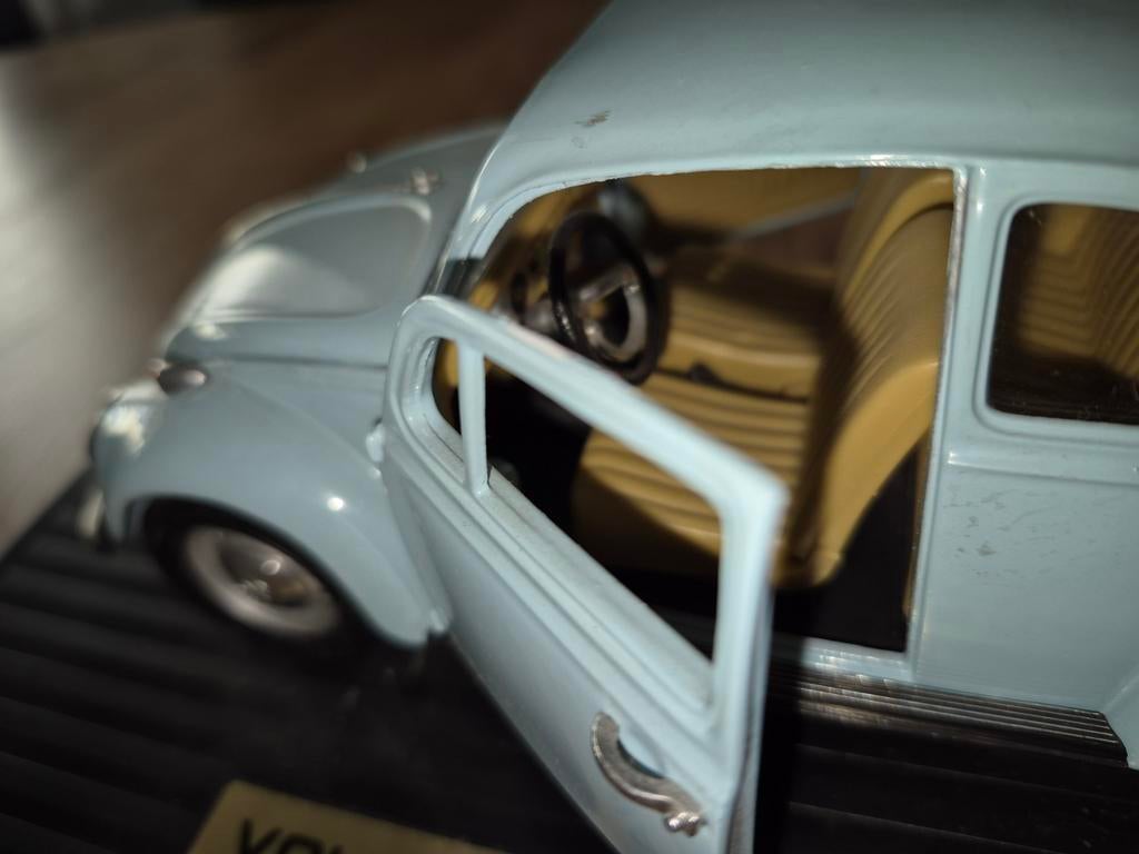 Mooie Volkswagen Kever model 1967 - Schaal 1:24, Ophalen of Verzenden, Zo goed als nieuw, Auto, Overige merken