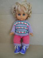 Mooie vintage pop, blond kort haar, blauwe slaapogen (ad 16), Ophalen of Verzenden, Gebruikt, Pop