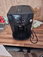Gereviseerde Delonghi Magnifica ESAM 4000 Koffiemachine, Witgoed en Apparatuur, Koffiezetapparaten, Ophalen, 2 tot 4 kopjes, Afneembaar waterreservoir