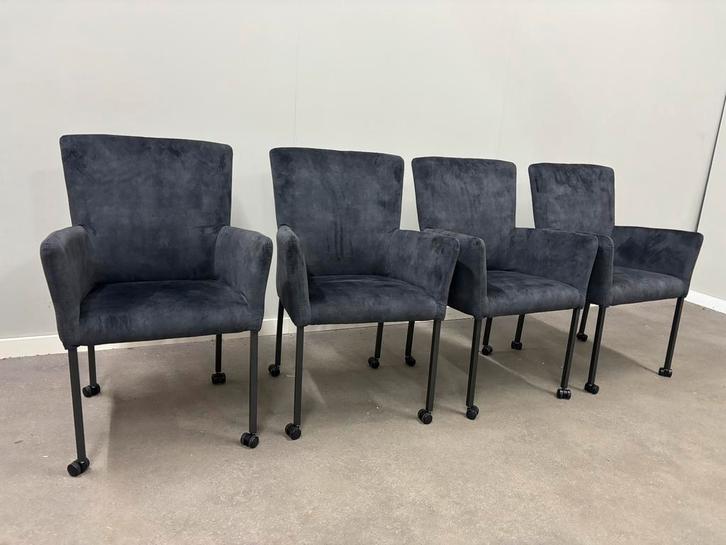 4 NIEUWE design eetkamerstoelen met wielen in velours 150 ps, Huis en Inrichting, Stoelen, Nieuw, Vier, Stof, Grijs, Ophalen of Verzenden