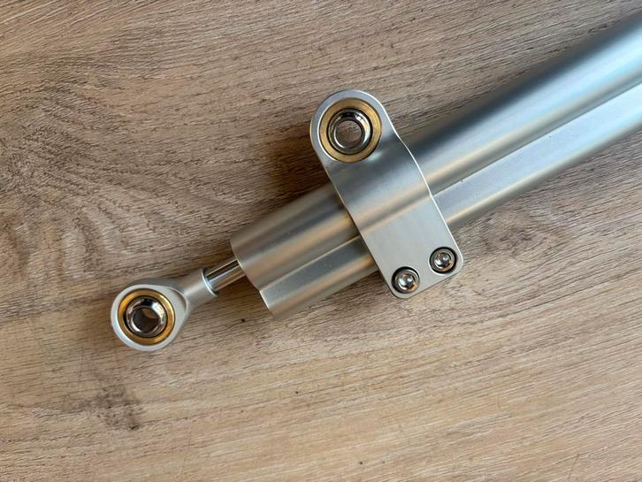 Stuurdemper Motor - Universeel 30cm, Motoren, Onderdelen | Merk-onafhankelijk, Gebruikt, Ophalen of Verzenden