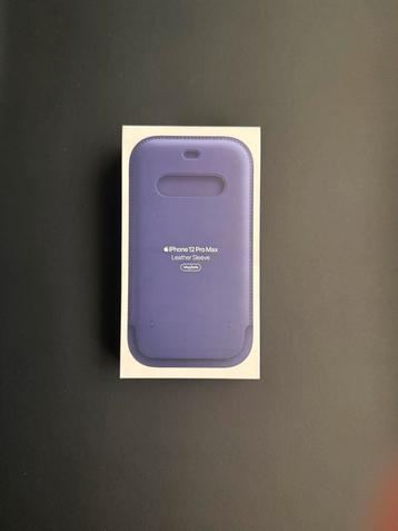 Iphone 12 Pro Max Leather Sleeve Magsafe Deep Violet beschikbaar voor biedingen