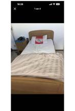 Senioren ledikant Sandy Bed met nachtkastje, 90 cm, Eenpersoons, Zo goed als nieuw, Hout