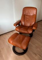 Mooie Stressless relaxfauteuil incl. voetenbank, Ophalen, Zo goed als nieuw, 50 tot 75 cm, Leer