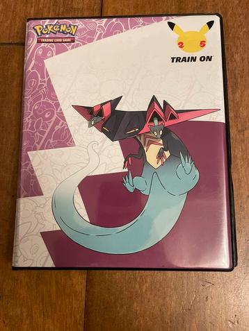 Pokémon binder met zeldzame holo’s  beschikbaar voor biedingen