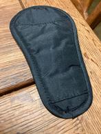 Zwarte Stoffen Beschermer voor gordel pad kussen baby, Auto diversen, Auto-accessoires, Ophalen of Verzenden, Zo goed als nieuw