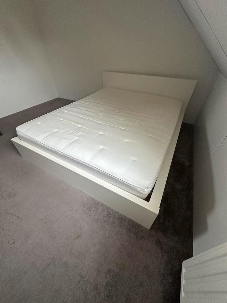 Ikea Tweepersoonsbed Compleet (160x200), Huis en Inrichting, Slaapkamer | Bedden, Gebruikt, Tweepersoons, 160 cm, 200 cm, Hout