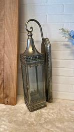 Metalen wand windlicht, Huis en Inrichting, Woonaccessoires | Kandelaars en Kaarsen, Ophalen of Verzenden, Zo goed als nieuw, Metaal