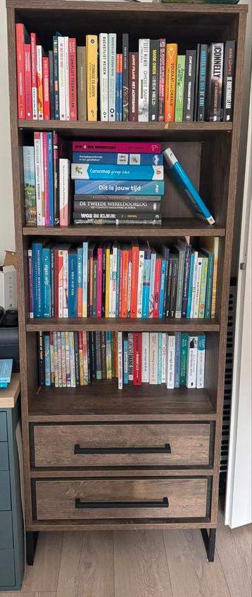 Moderne houten boekenkast met lades – 190x70,5 cm beschikbaar voor biedingen