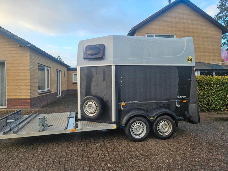 Humbaur 2 paards men/koets trailer., Dieren en Toebehoren, Paarden en Pony's | Trailers en Aanhangwagens, Zo goed als nieuw, 2-paards trailer