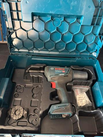 Bosch GRG 18V-16 C 18V Li-ion Accu popnageltang body beschikbaar voor biedingen