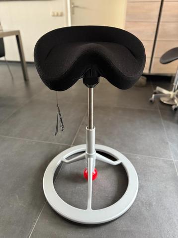 BackApp 2.0 Ergonomische kruk | met klein defect | €150 beschikbaar voor biedingen