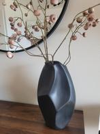 H&M Home vaas zwart + droogbloemen – Nieuwstaat, Ophalen, Zwart, Aardewerk of Porselein, Zo goed als nieuw