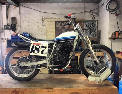 1981 Suzuki DR400 flattracker met donorblokken en onderdelen, Motoren, Motoren | Oldtimers, Ophalen