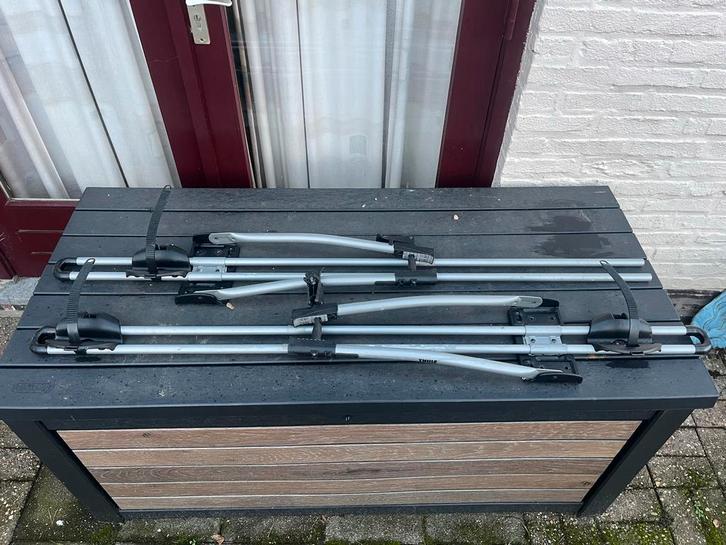 Fietsendrager Thule FreeRide 532 - Dakdrager, Auto diversen, Fietsendragers, Gebruikt, Dakdrager, 2 fietsen, Ophalen