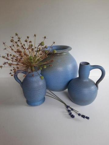 blauw/grijze vaasjes - kruikjes beschikbaar voor biedingen