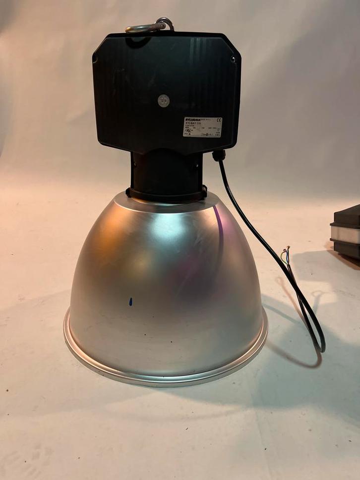 Bouwlamp met Armatuur - Gebruikt, Doe-het-zelf en Verbouw, Bouwverlichting, Gebruikt, Lamp met armatuur, 50 tot 200 watt, Ophalen of Verzenden