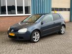 Volkswagen Golf 1.6 16V FSI 85KW 3D 2006 Grijs, Voorwielaandrijving, Stof, Zwart, 4 cilinders