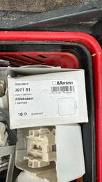 Bijna gratis Merten/Peha Afdekramen Stopcontacten, Ophalen, Gebruikt