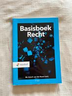 Basisboek Recht - 17e druk (O.A.P. van der Roest), Boeken, Ophalen of Verzenden, O.A.P. van der Roest, Zo goed als nieuw, Niet van toepassing