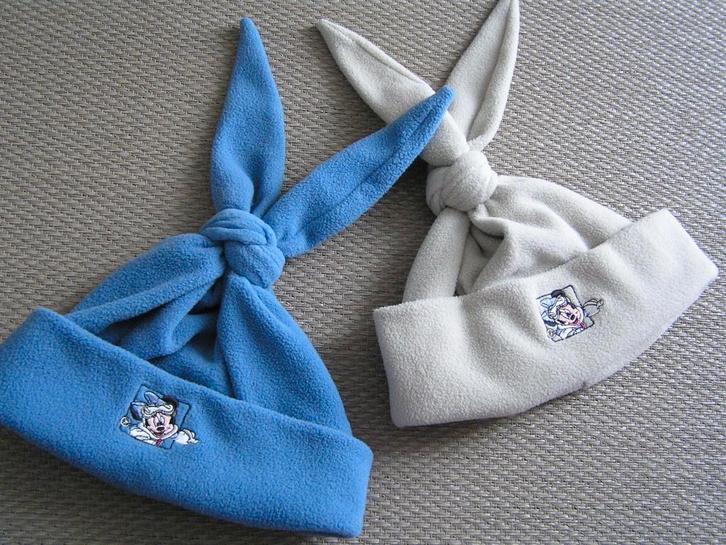 2x Minnie Mouse fleecemutsen., Kinderen en Baby's, Kinderkleding | Mutsen, Sjaals en Handschoenen, Nieuw, Muts, Meisje, 104 of kleiner