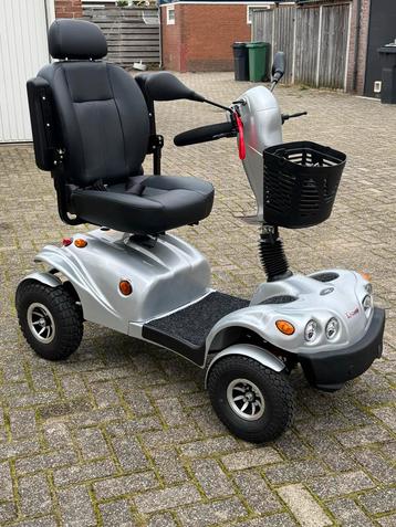 In nieuwstaat: scootmobiel Lion 4 beschikbaar voor biedingen