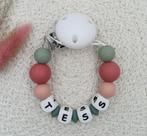 Speenkoord met naam van siliconen kralen, Ophalen of Verzenden, Nieuw, Kraamcadeau