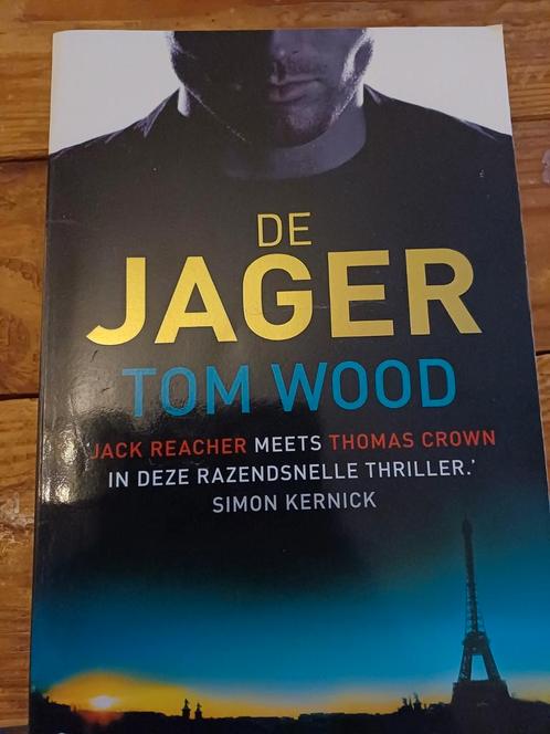 Tom Wood - De jager, Boeken, Thrillers, Zo goed als nieuw, Nederland, Ophalen of Verzenden