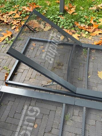 IKEA Svelvik bedframe 160x200cm + Auping bodems + matrassen - afbeelding 3