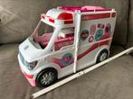Barbie ambulance auto, Kinderen en Baby's, Speelgoed | Speelgoedvoertuigen, Ophalen of Verzenden, Gebruikt