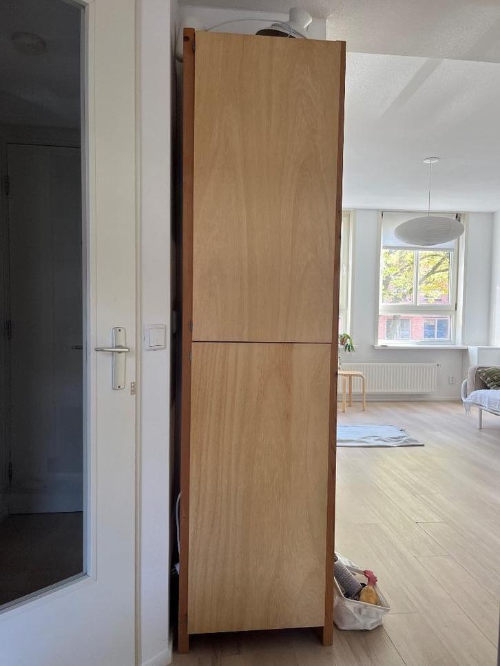 Lundia kast met twee deuren, Huis en Inrichting, Kasten | Stellingkasten, Gebruikt, Ophalen