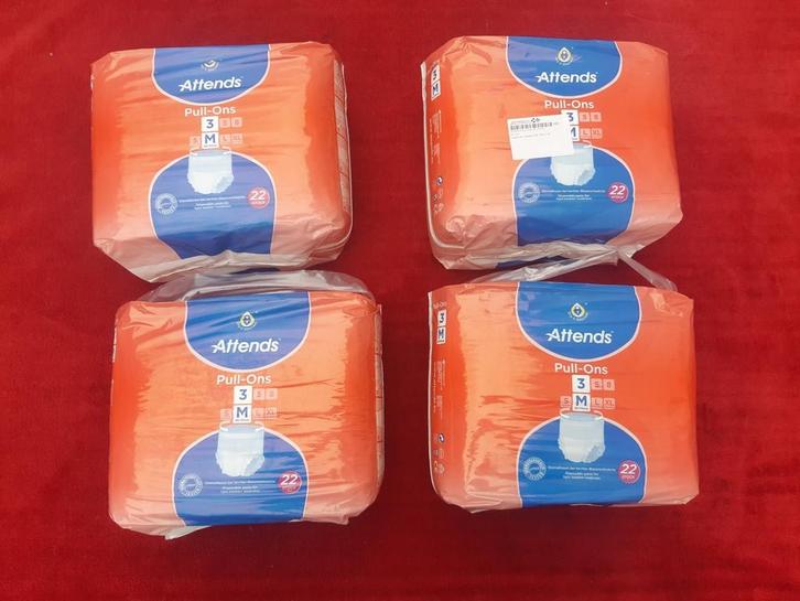 SPLINTERNIEUWE LUIERS PAMPERS 4 X 49.95 EURO, Diversen, Verpleegmiddelen, Zo goed als nieuw, Ophalen of Verzenden