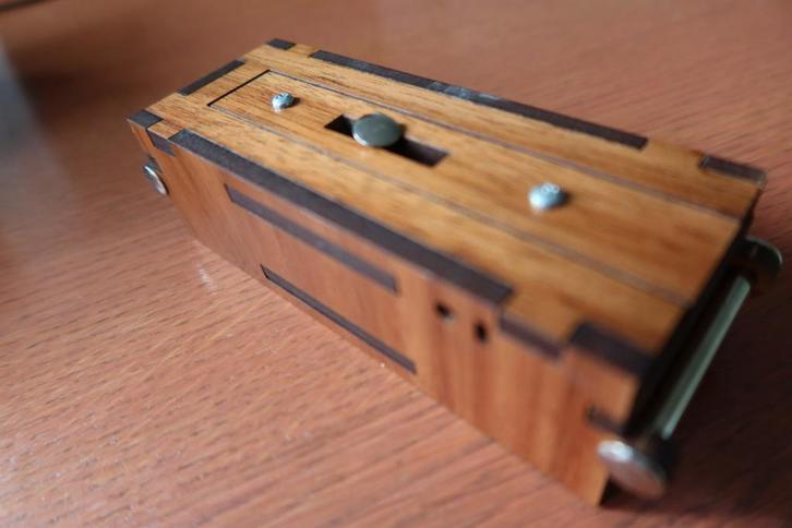 Streichholz box van Jean Claude Constantin, Hobby en Vrije tijd, Denksport en Puzzels, Zo goed als nieuw, Rubik's of 3D-puzzel