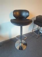 Vintage Kappersstoel - Handmatig Verstelbaar, Gebruikt, 60 tot 90 cm, Ophalen of Verzenden, 1 kruk