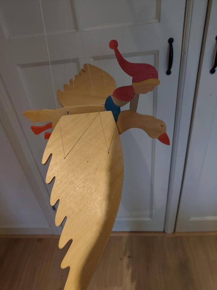 Hele mooi houten hanger niels holgerson, Kinderen en Baby's, Speelgoed | Houten speelgoed, Zo goed als nieuw, Overige typen, Ophalen of Verzenden