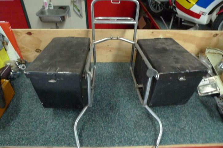 Bagagerek met harde koffertjes, Fietsen en Brommers, Brommeronderdelen | Algemeen, Gebruikt, Ophalen