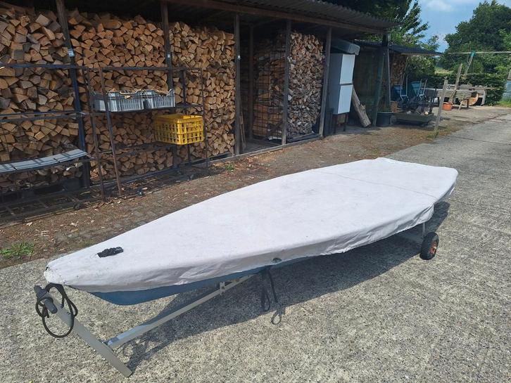 Laser zeilboot dekzeil strandtrailer giek mast zeil, Watersport en Boten, Zeilen en Zeiltoebehoren, Gebruikt, Overige typen, Minder dan 15 m²
