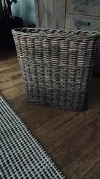 Paraplubak  van riet, Ophalen, Mand, Zo goed als nieuw, Riet