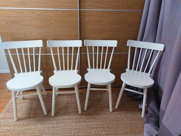 4 witte NORRARYD IKEA eetkamerstoelen beschikbaar voor biedingen