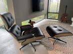 Eames Replica Fauteuil met Ottoman - Walnoot & Leer, Huis en Inrichting, Fauteuils, Ophalen, Zo goed als nieuw, Hout, 75 tot 100 cm